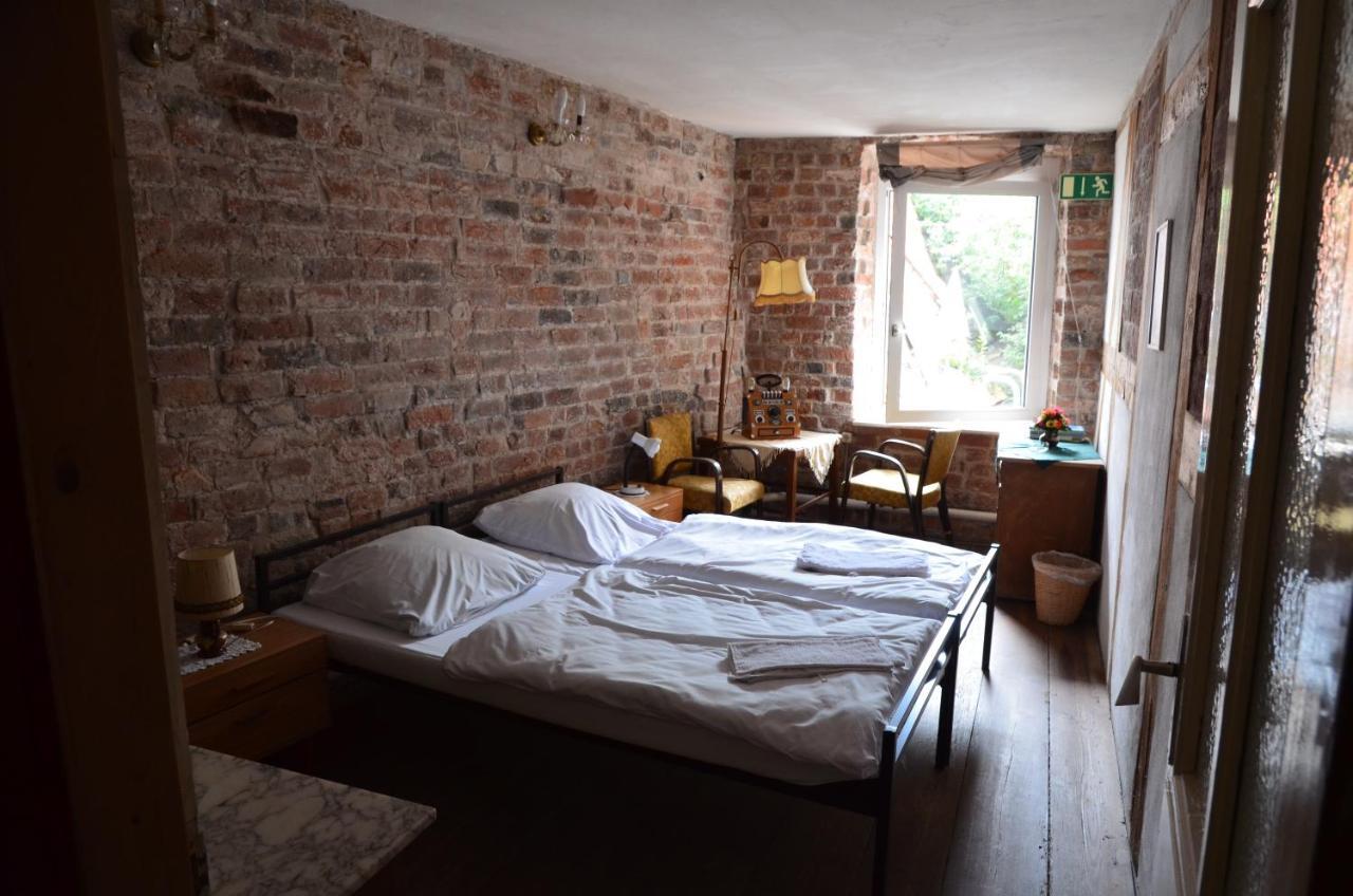 Altstadthotel Zum Goldenen Anker Lubeck Exterior photo