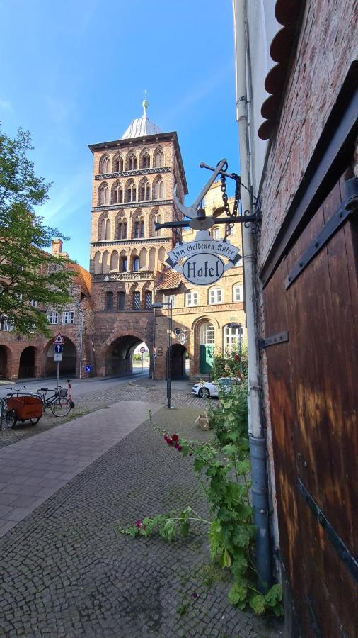Altstadthotel Zum Goldenen Anker Lubeck Exterior photo