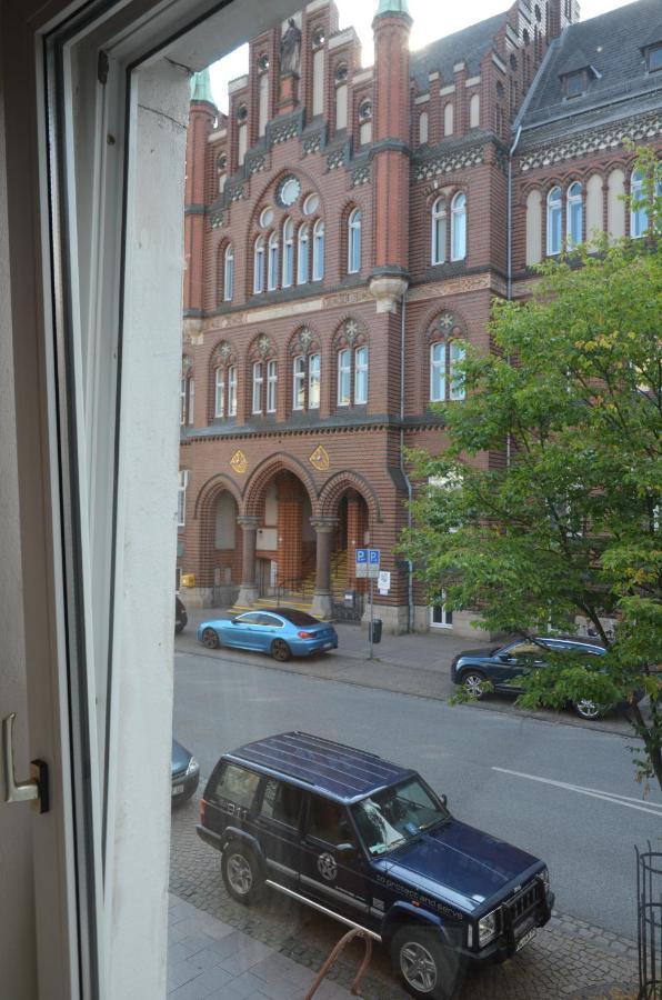 Altstadthotel Zum Goldenen Anker Lubeck Exterior photo