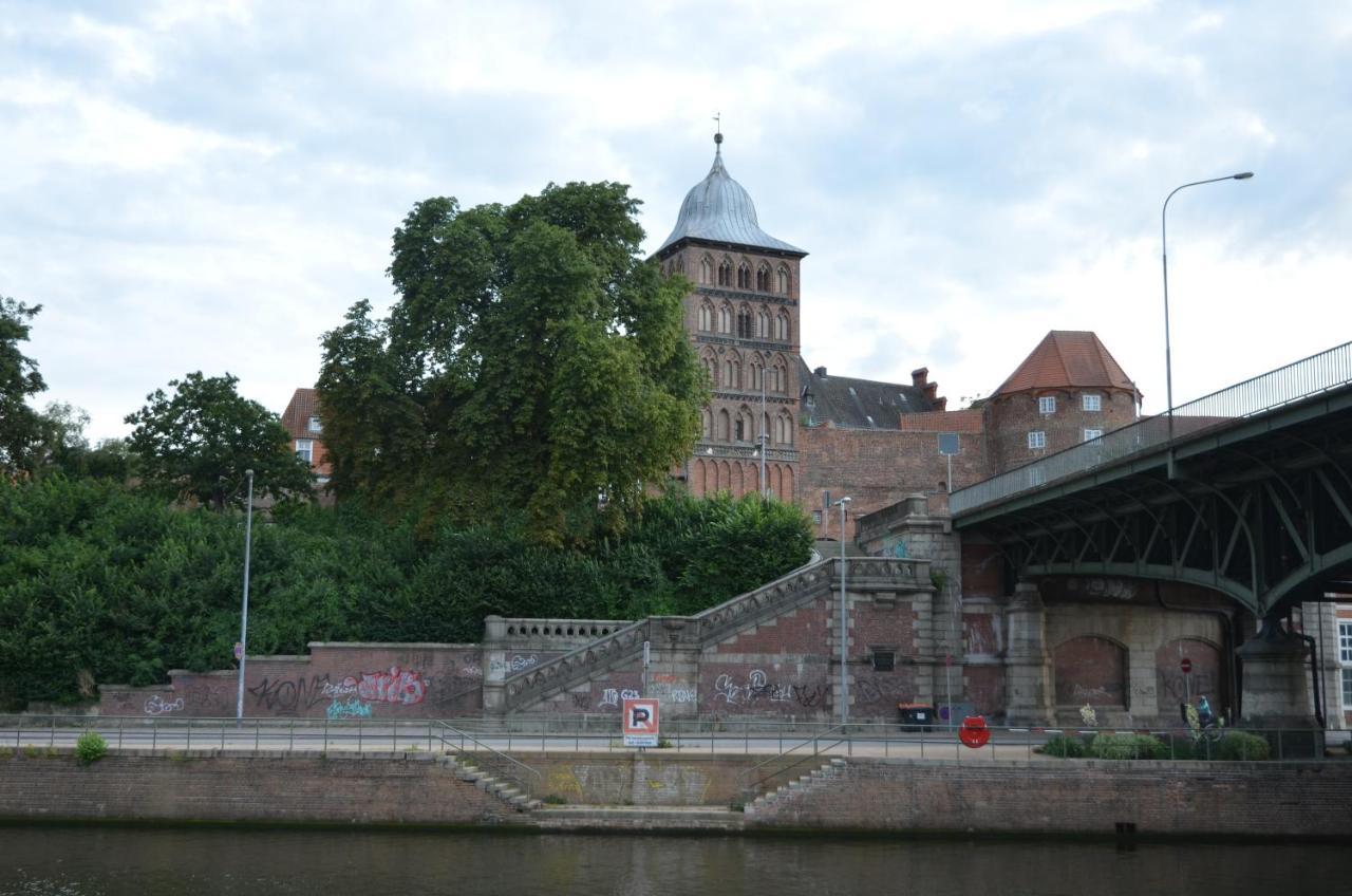 Altstadthotel Zum Goldenen Anker Lubeck Exterior photo